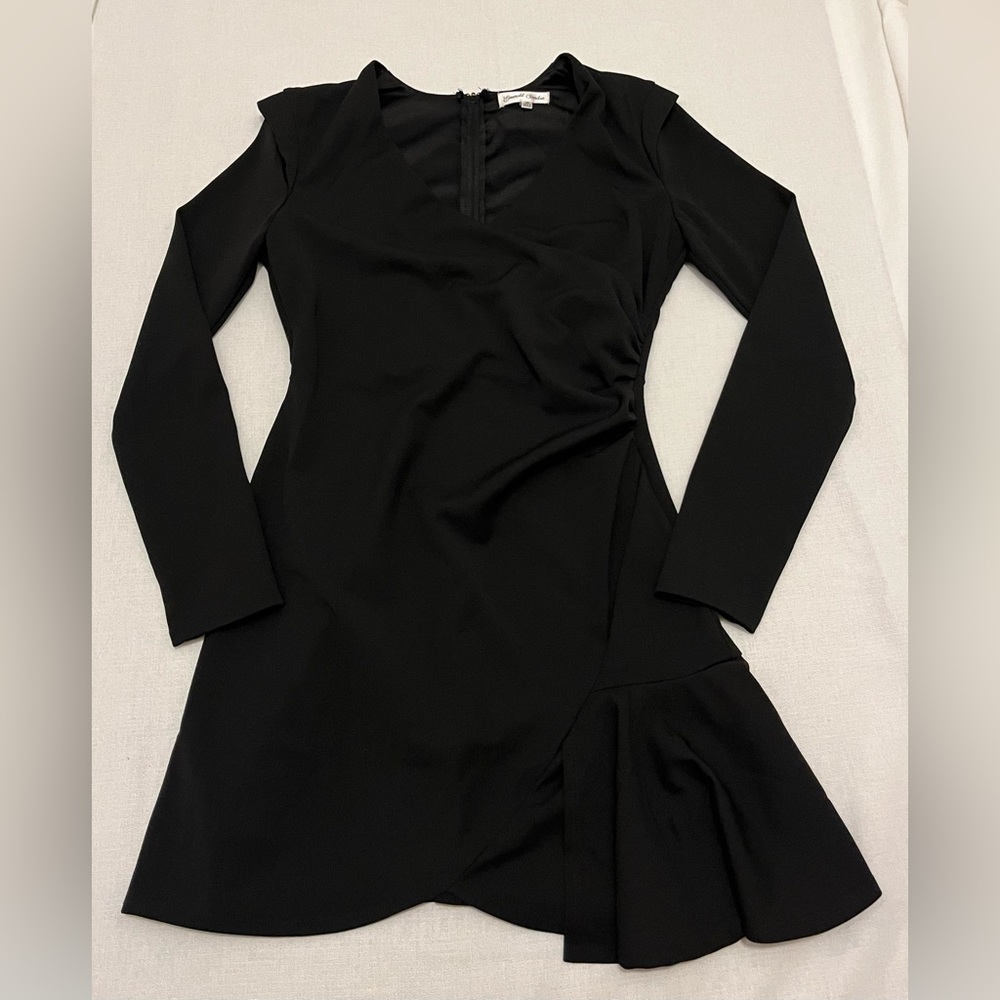 Emerald Sundae Medium Long Sleeve Midi Dress NWOT